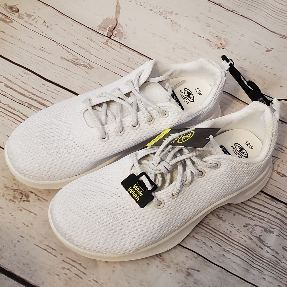 Athletic Works women's lifestyle jogger with memory foam white size 12 W